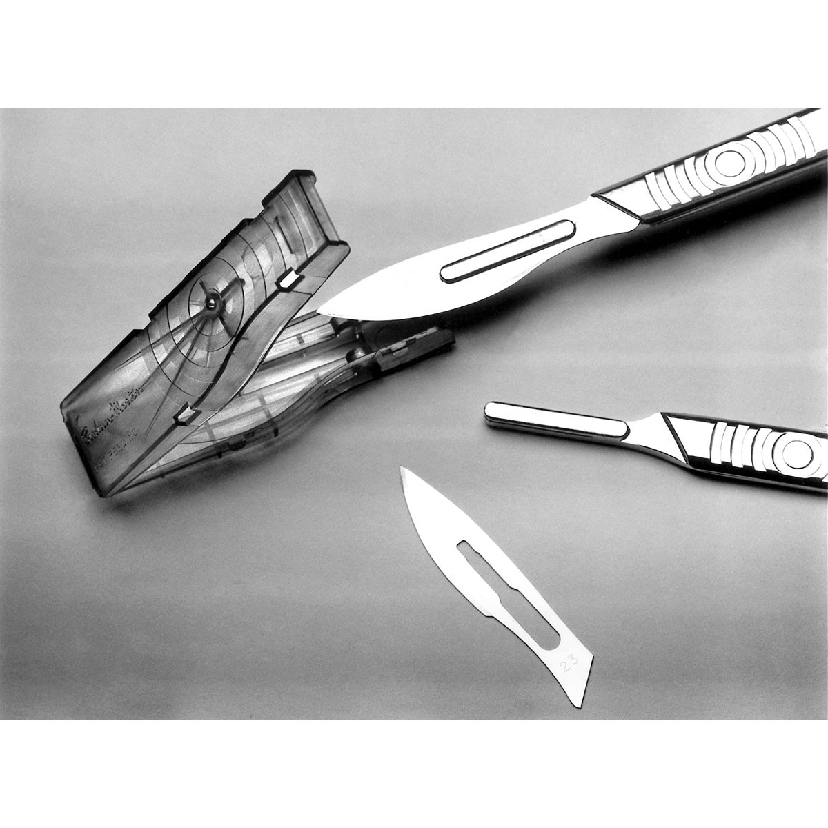 surgical blade remover